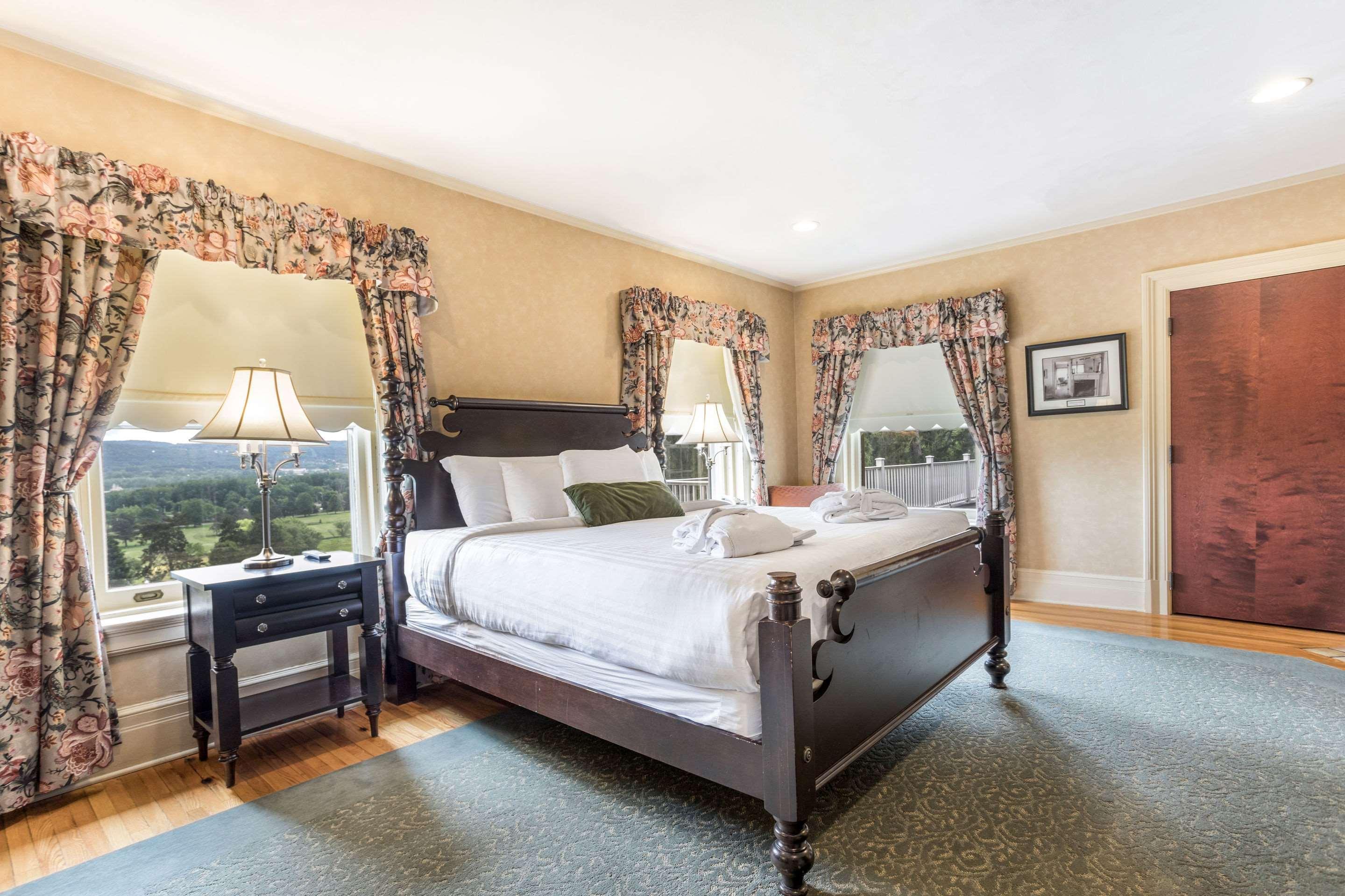 Johnson City Traditions Hotel & Spa, Ascend Hotel Collection מראה חיצוני תמונה