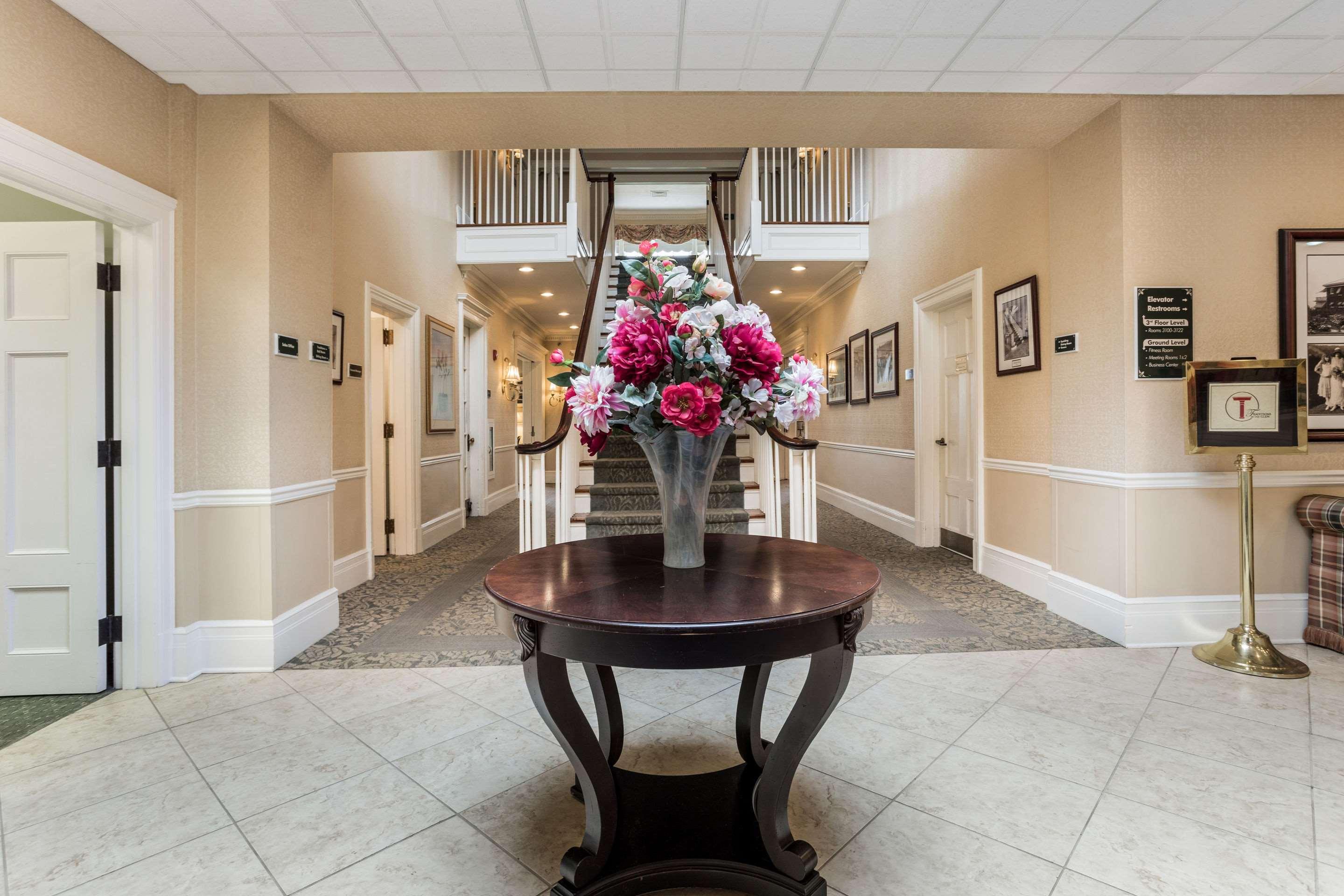 Johnson City Traditions Hotel & Spa, Ascend Hotel Collection מראה חיצוני תמונה