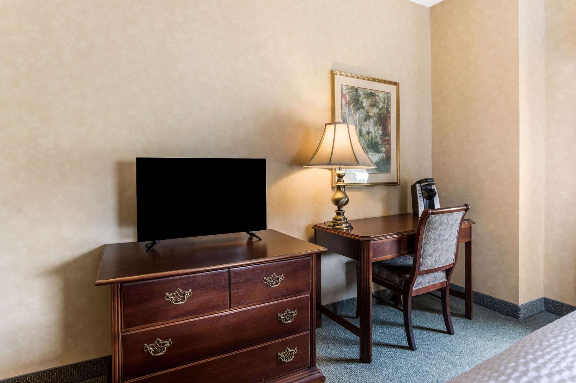 Johnson City Traditions Hotel & Spa, Ascend Hotel Collection מראה חיצוני תמונה
